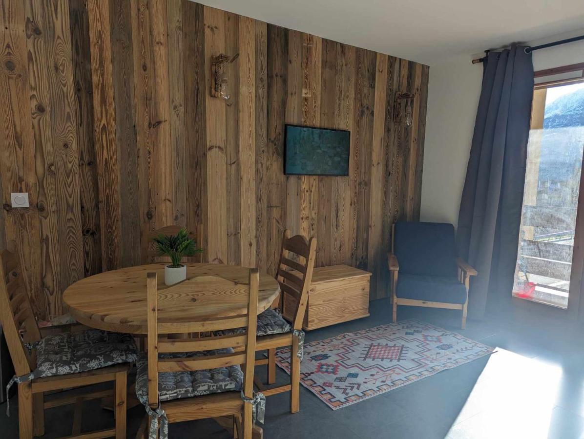 Appartement 4 Couchages ,Plein Sud Calme لو دوز آلب المظهر الخارجي الصورة